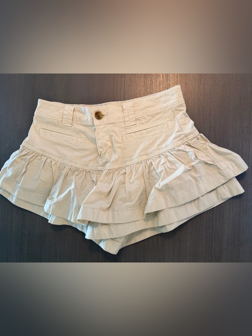 American Eagle Outfitters Women's Layered Ruffle Shorts - Cream size 4